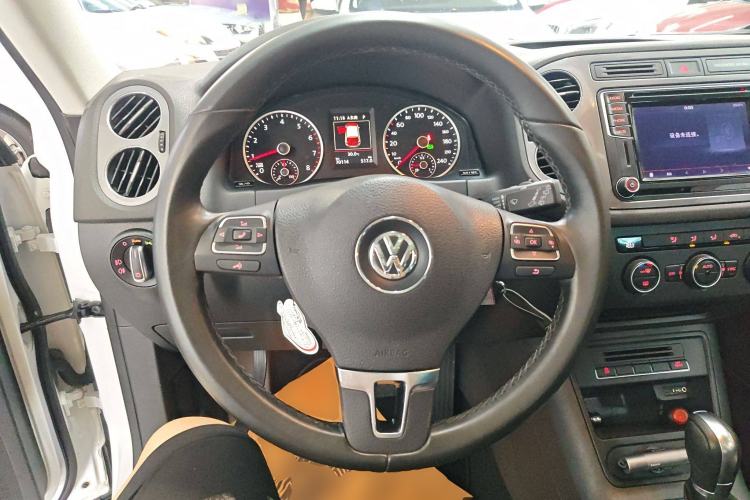 Used Volkswagen Tiguan 2016 2.0 TSI Four-Wheel Drive Standard Version Steering Wheel
