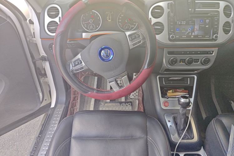 Used Volkswagen Tiguan 2016 280TSI Automatic Two-Wheel Drive Silk Road Comfort Edition Steering Wheel