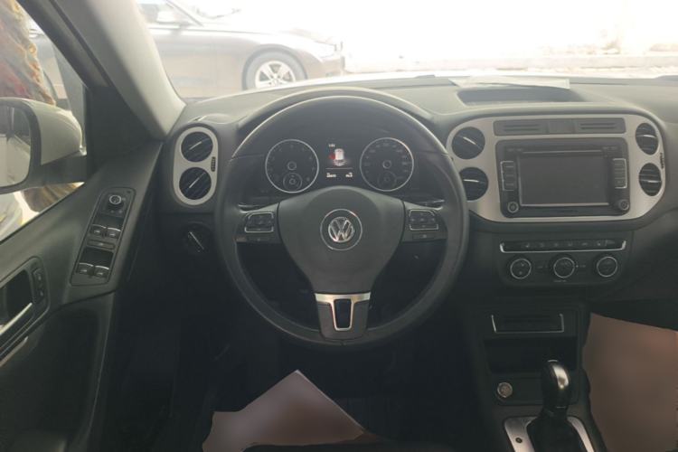 Used Volkswagen Tiguan 2016 300TSI Automatic Two-Wheel Drive Luxury Edition Steering Wheel