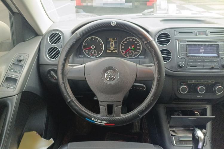 Used Volkswagen Tiguan 2016 280TSI Automatic Two-Wheel-Drive Silk Road Style Edition Steering Wheel