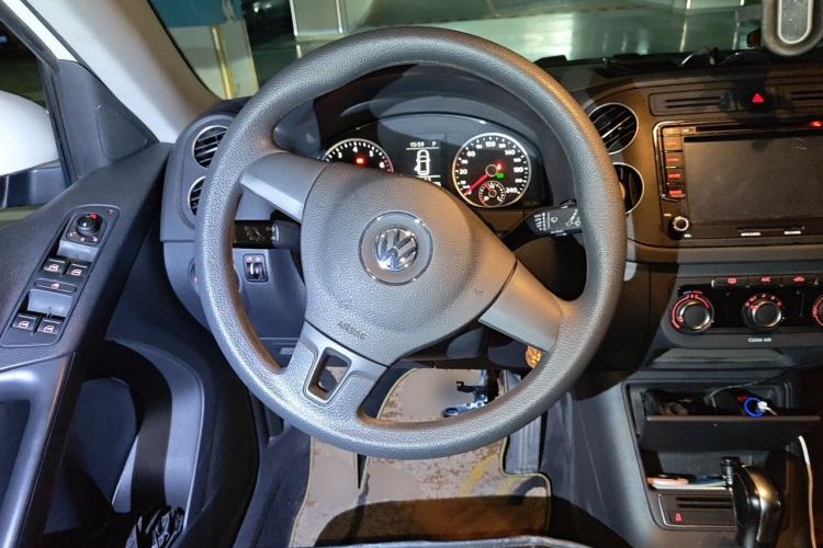 Used Volkswagen Tiguan 2016 300TSI Automatic Two-Wheel Drive Trend Edition Steering Wheel
