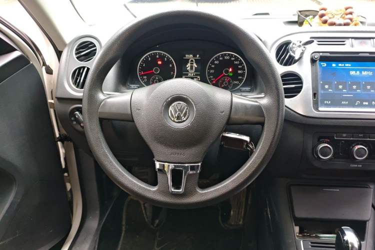 Used Volkswagen Tiguan 2016 300TSI Automatic Two-Wheel Drive Trend Edition Steering Wheel