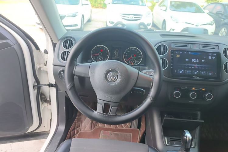 Used Volkswagen Tiguan 2016 280TSI Automatic Two-Wheel-Drive Silk Road Style Edition Steering Wheel