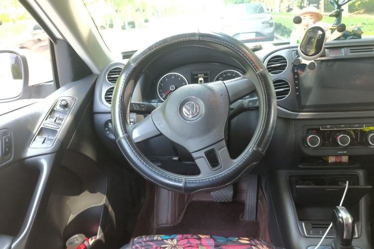Used Volkswagen Tiguan 2016 280TSI Automatic Two-Wheel-Drive Silk Road Style Edition Steering Wheel