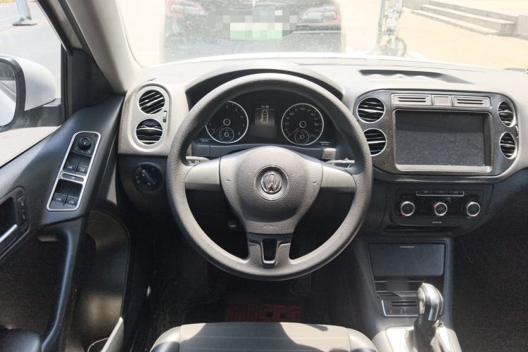 Used Volkswagen Tiguan 2016 280TSI Automatic Two-Wheel-Drive Silk Road Style Edition Steering Wheel