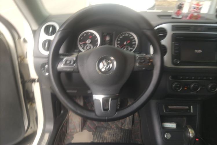 Used Volkswagen Tiguan 2016 300TSI Automatic Two-Wheel Drive Luxury Edition Steering Wheel