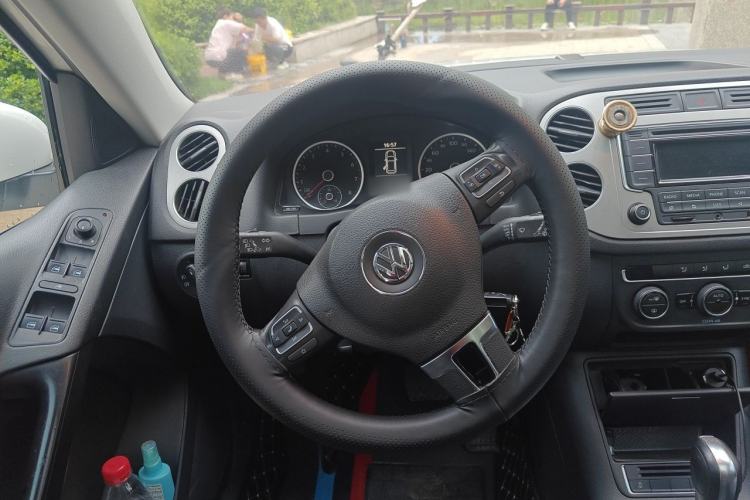 Used Volkswagen Tiguan 2016 300TSI Automatic All-Wheel Drive Fashion Vision Edition Steering Wheel