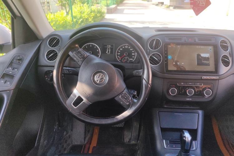 Used Volkswagen Tiguan 2016 280TSI Automatic Two-Wheel-Drive Silk Road Style Edition Steering Wheel