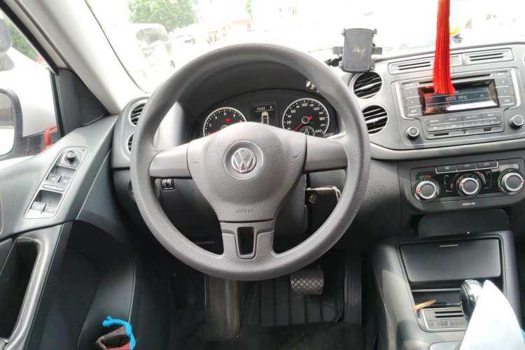 Used Volkswagen Tiguan 2016 280TSI Automatic Two-Wheel-Drive Silk Road Style Edition Steering Wheel