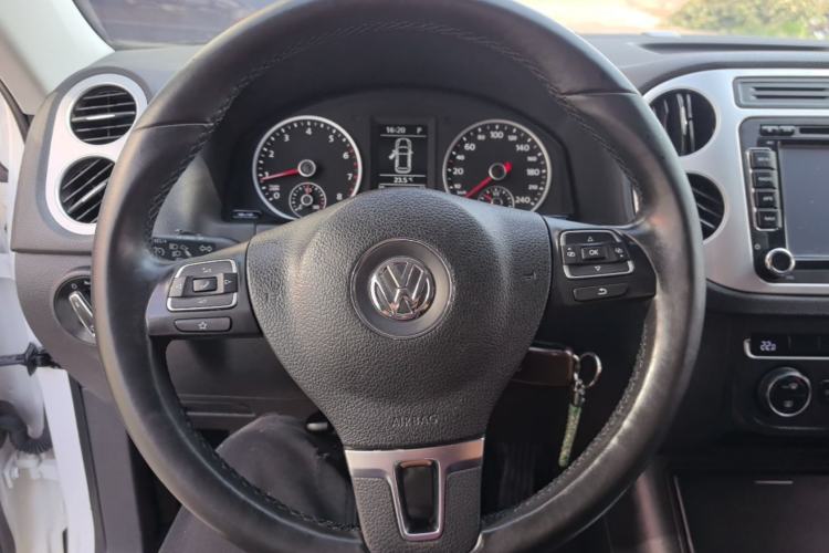 Used Volkswagen Tiguan 2016 300TSI Automatic Two-Wheel Drive Comfort Edition Steering Wheel