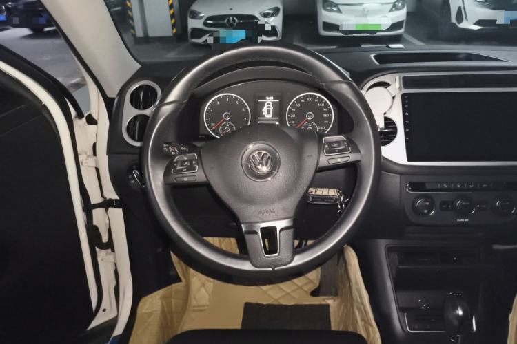 Used Volkswagen Tiguan 2016 280TSI Automatic Two-Wheel Drive Silk Road Comfort Edition Steering Wheel