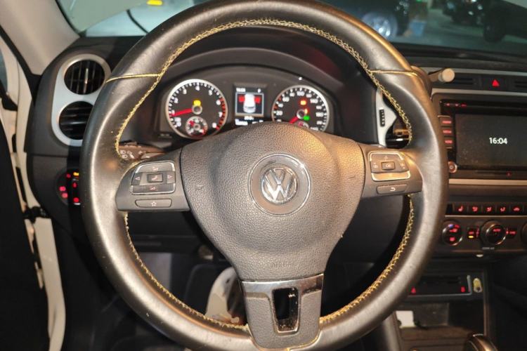 Used Volkswagen Tiguan 2016 300TSI Automatic Two-Wheel Drive Luxury Edition Steering Wheel