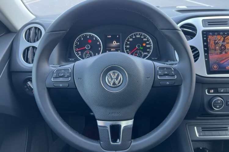 Used Volkswagen Tiguan 2016 300TSI Automatic Two-Wheel Drive Luxury Edition Steering Wheel