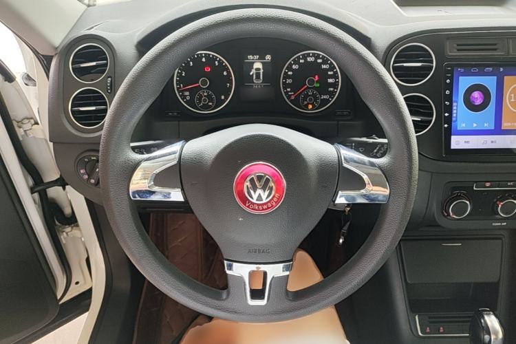Used Volkswagen Tiguan 2016 280TSI Automatic Two-Wheel-Drive Silk Road Style Edition Steering Wheel