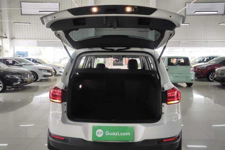 Used Volkswagen Tiguan 2016 300TSI Automatic Two-Wheel Drive Trend Edition Trunk