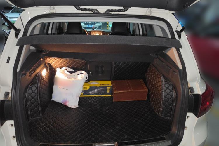Used Volkswagen Tiguan 2016 280TSI Automatic Two-Wheel-Drive Silk Road Style Edition Trunk