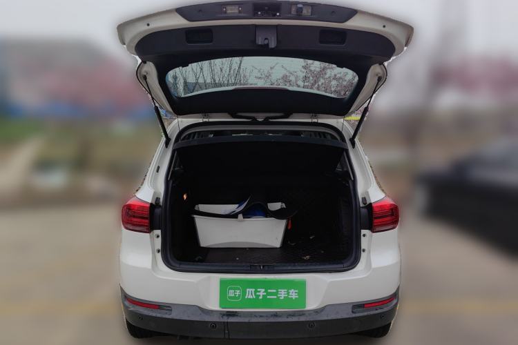 Used Volkswagen Tiguan 2016 280TSI Automatic Two-Wheel Drive Silk Road Comfort Edition Trunk