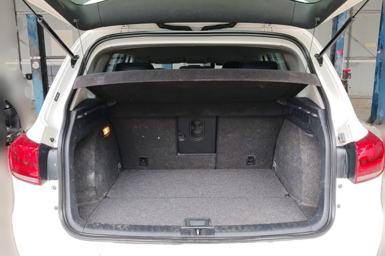 Used Volkswagen Tiguan 2016 280TSI Automatic Two-Wheel-Drive Silk Road Style Edition Trunk