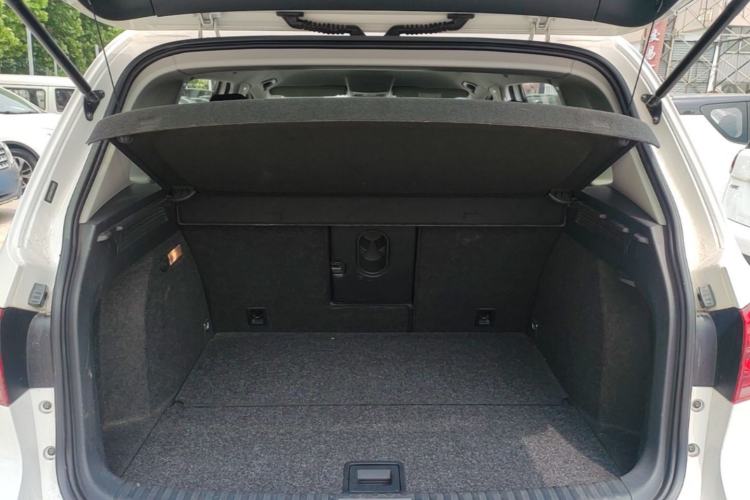 Used Volkswagen Tiguan 2016 280TSI Automatic Two-Wheel-Drive Silk Road Style Edition Trunk