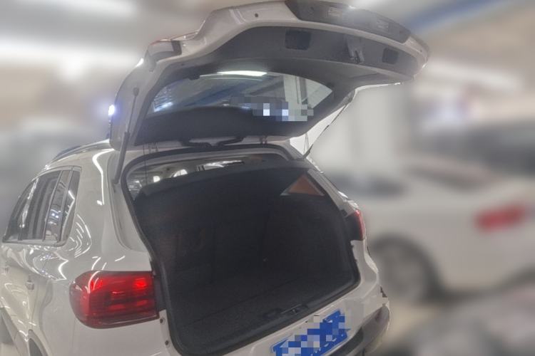 Used Volkswagen Tiguan 2016 300TSI Automatic All-Wheel Drive Fashion Vision Edition Trunk