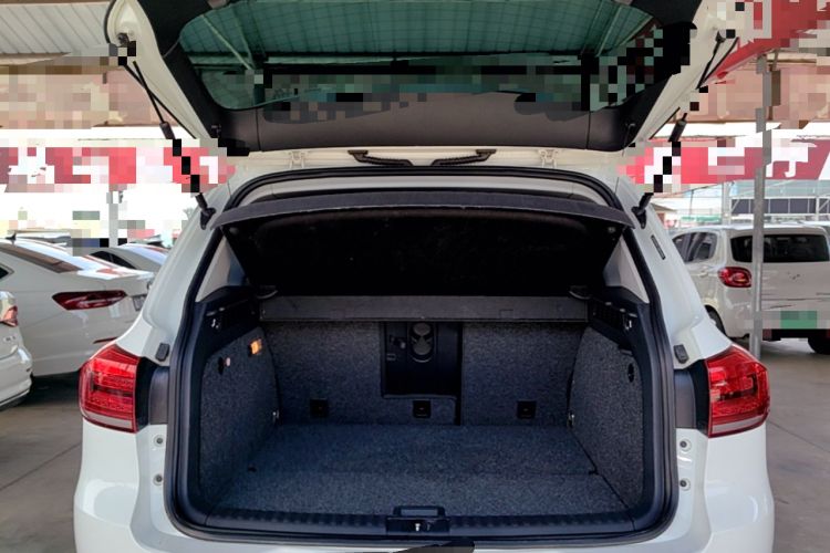 Used Volkswagen Tiguan 2016 2.0 TSI Four-Wheel Drive Standard Version Trunk