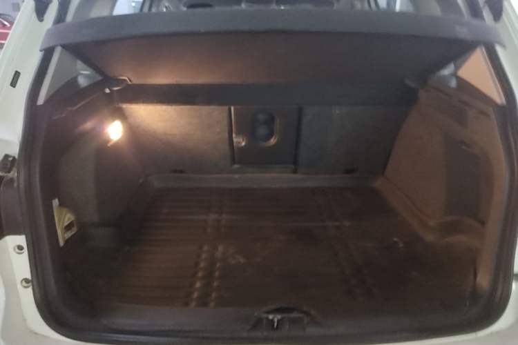 Used Volkswagen Tiguan 2016 300TSI Automatic Two-Wheel Drive Trend Edition Trunk