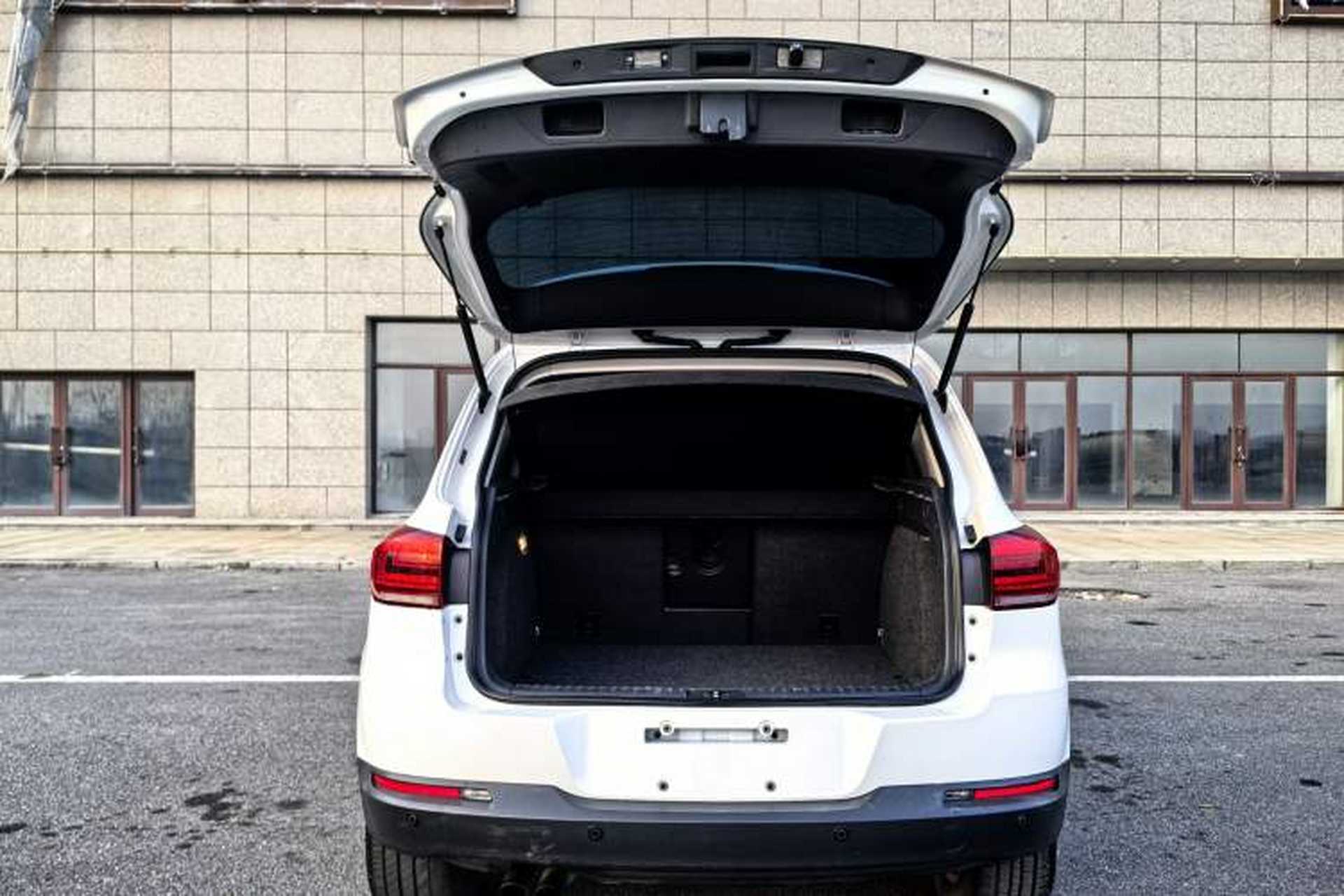 Used Volkswagen Tiguan 2016 280TSI Automatic Two-Wheel-Drive Silk Road Style Edition Trunk