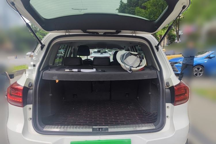 Used Volkswagen Tiguan 2016 280TSI Automatic Two-Wheel-Drive Silk Road Style Edition Trunk