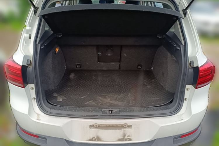 Used Volkswagen Tiguan 2016 280TSI Automatic Two-Wheel-Drive Silk Road Style Edition Trunk