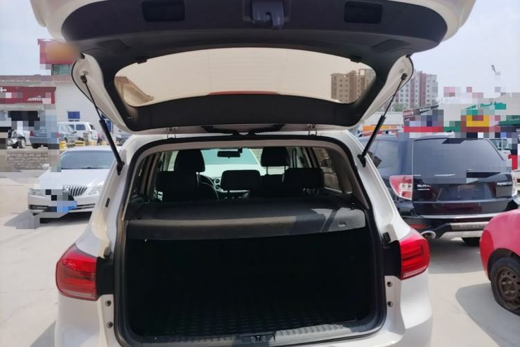 Used Volkswagen Tiguan 2016 280TSI Automatic Two-Wheel-Drive Silk Road Style Edition Trunk