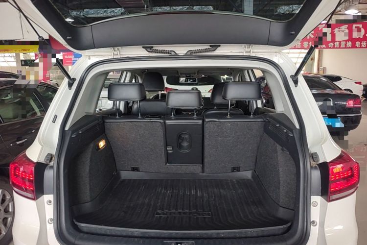 Used Volkswagen Tiguan 2016 300TSI Automatic Two-Wheel Drive Comfort Edition Trunk