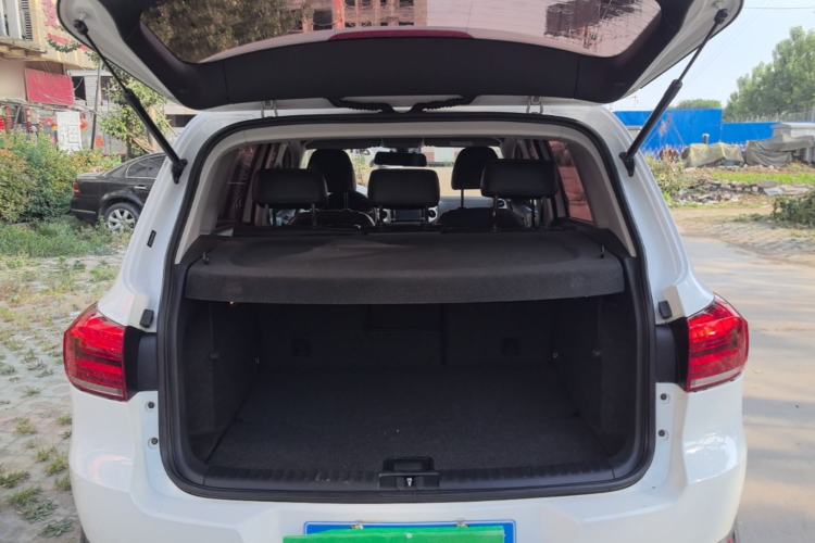 Used Volkswagen Tiguan 2016 300TSI Automatic Two-Wheel Drive Comfort Edition Trunk