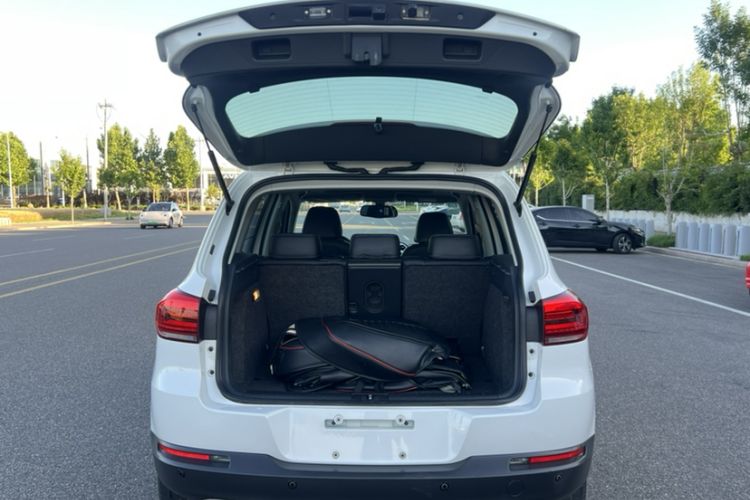 Used Volkswagen Tiguan 2016 300TSI Automatic Two-Wheel Drive Luxury Edition Trunk