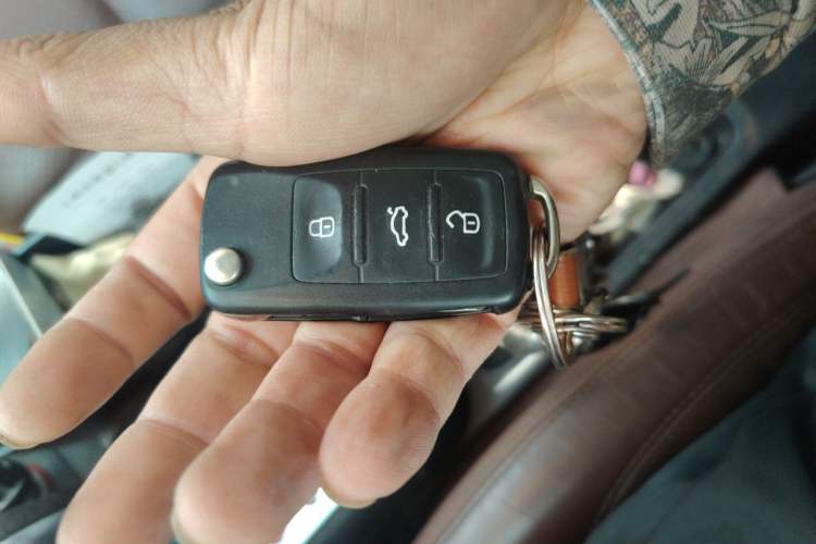 Used Volkswagen Tiguan 2016 300TSI Automatic All-Wheel Drive Luxury Edition Vehicle Key
