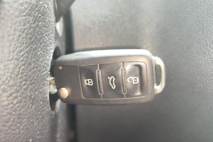 Used Volkswagen Tiguan 2016 300TSI Automatic All-Wheel Drive Fashion Vision Edition Vehicle Key