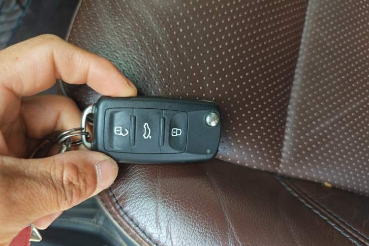 Used Volkswagen Tiguan 2016 300TSI Automatic All-Wheel Drive Luxury Edition Vehicle Key