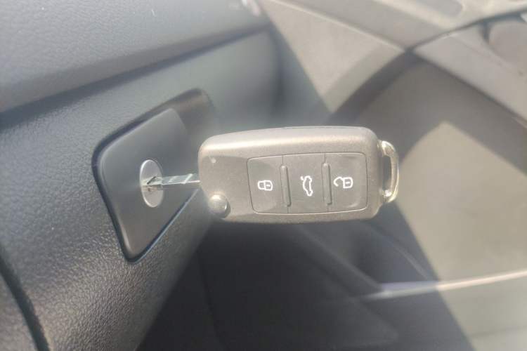 Used Volkswagen Tiguan 2016 300TSI Automatic All-Wheel Drive Fashion Vision Edition Vehicle Key