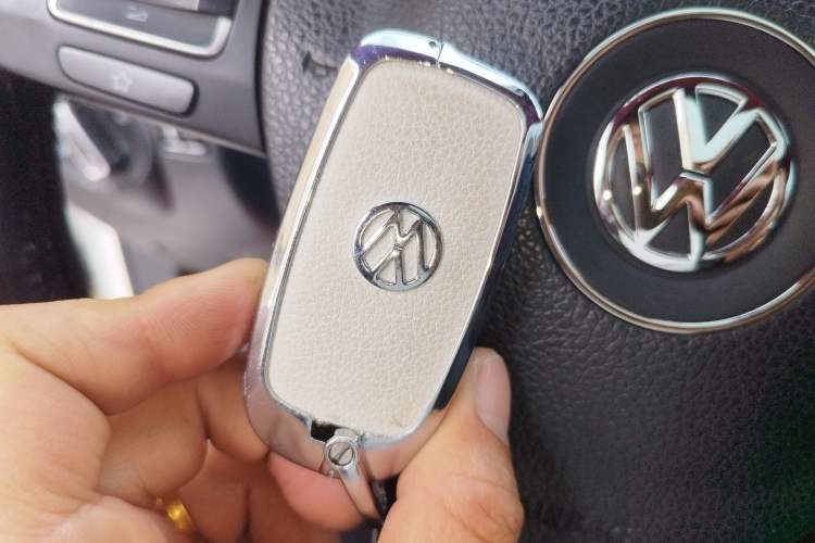Used Volkswagen Tiguan 2016 300TSI Automatic Two-Wheel Drive Luxury Edition Vehicle Key
