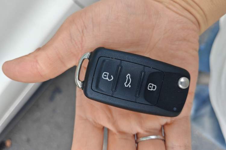 Used Volkswagen Tiguan 2016 300TSI Automatic All-Wheel Drive Luxury Edition Vehicle Key