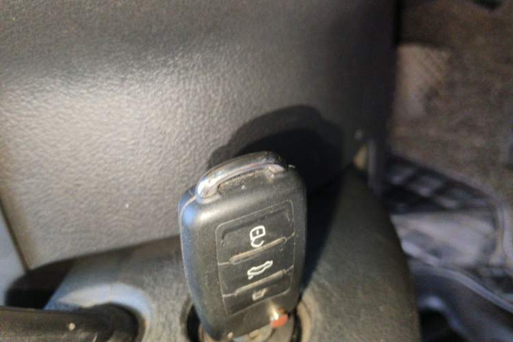 Used Volkswagen Tiguan 2016 300TSI Automatic Two-Wheel Drive Comfort Edition Vehicle Key