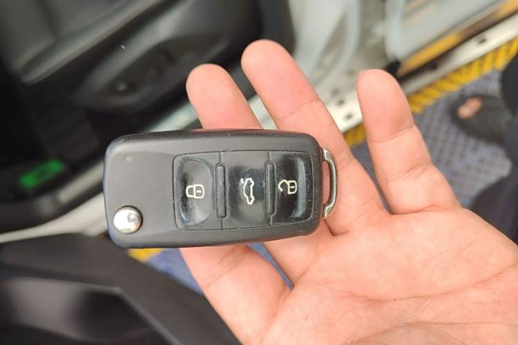Used Volkswagen Tiguan 2016 300TSI Automatic Two-Wheel Drive Luxury Edition Vehicle Key