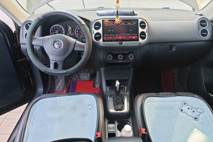 Used Volkswagen Tiguan 2016 280TSI Automatic Two-Wheel-Drive Silk Road Style Edition Center Console