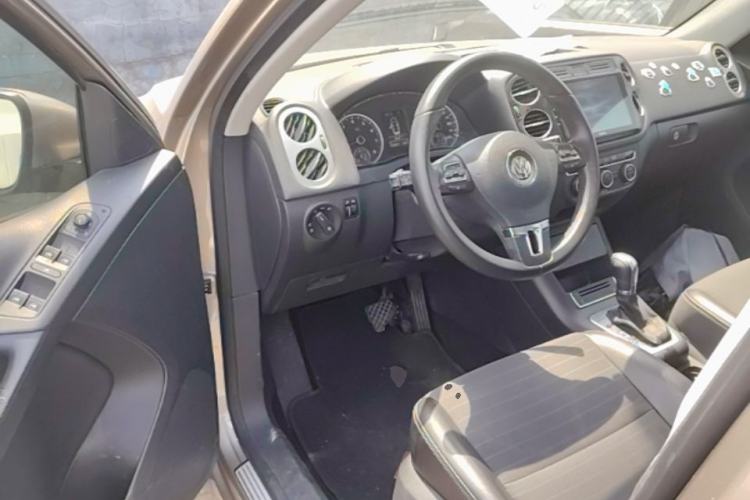 Used Volkswagen Tiguan 2016 300TSI Automatic All-Wheel Drive Fashion Vision Edition Driver Seat