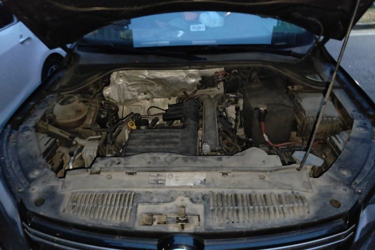 Used Volkswagen Tiguan 2016 280TSI Automatic Two-Wheel Drive Silk Road Comfort Edition Engine Bay