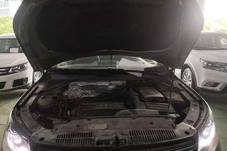 Used Volkswagen Tiguan 2016 300TSI Automatic Two-Wheel Drive Comfort Edition Engine Bay
