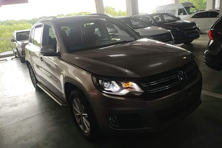 Used Volkswagen Tiguan 2016 300TSI Automatic Two-Wheel Drive Comfort Edition Front Right 45 Deg