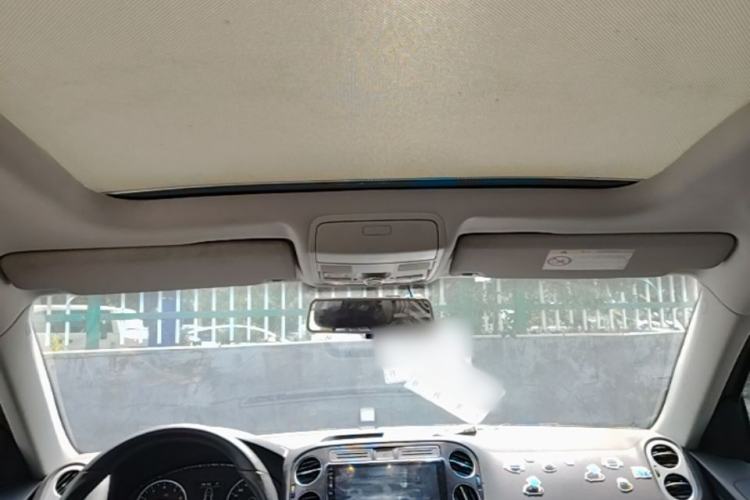 Used Volkswagen Tiguan 2016 300TSI Automatic All-Wheel Drive Fashion Vision Edition Headliner