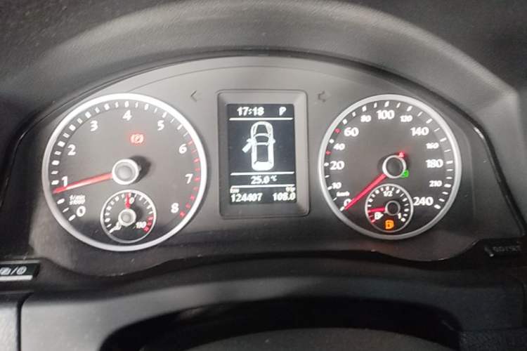 Used Volkswagen Tiguan 2016 300TSI Automatic Two-Wheel Drive Comfort Edition Instrument Cluster