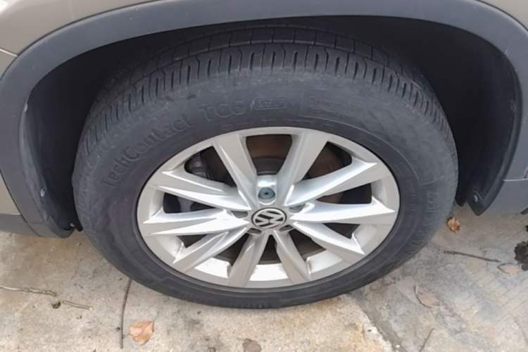 Used Volkswagen Tiguan 2016 300TSI Automatic All-Wheel Drive Fashion Vision Edition Left Front Wheel Hub