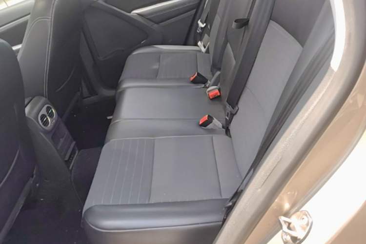 Used Volkswagen Tiguan 2016 300TSI Automatic All-Wheel Drive Fashion Vision Edition Left Rear Seat